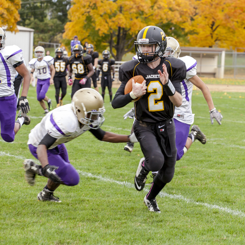 Peter Blair '16 is a quarterback on the R-MA Yellow Jackets football team.