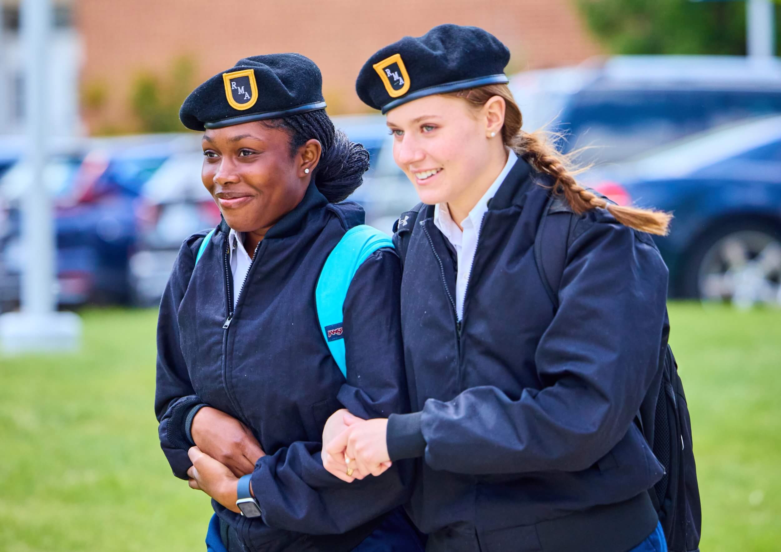 Students walking together on the campus of R-MA private boarding school